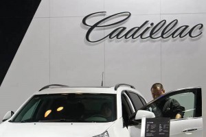 凯迪拉克SRX: 几万元预算下的大排量低价格豪车选择